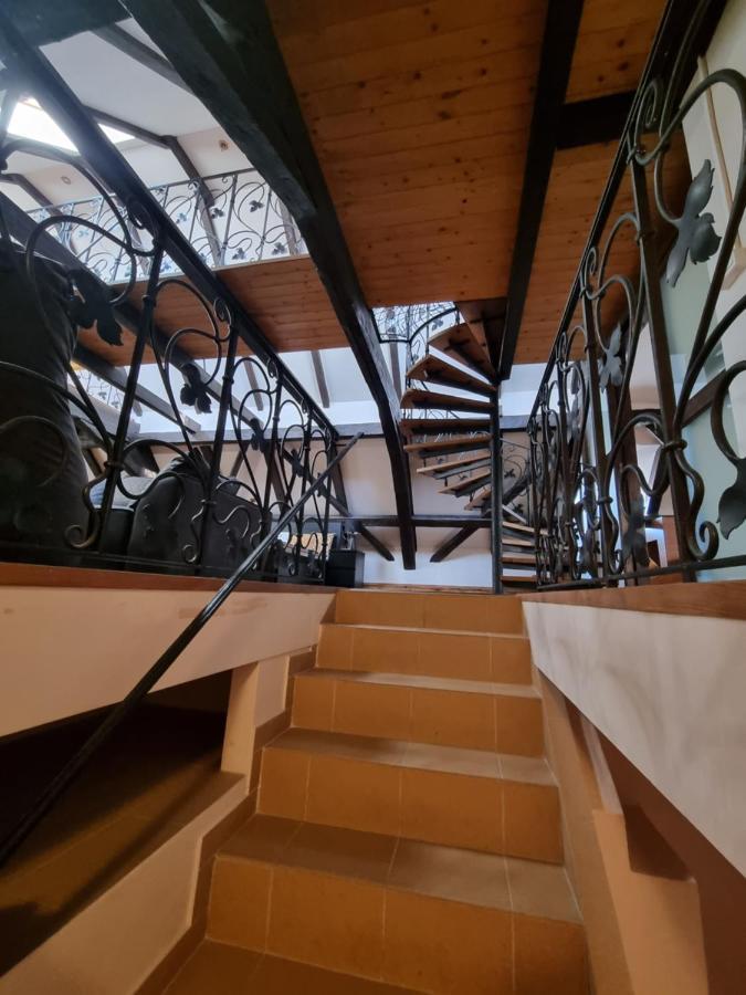 Galerie Vila Lucia 5 -Loft Apartman Plzeň Eksteriør bilde